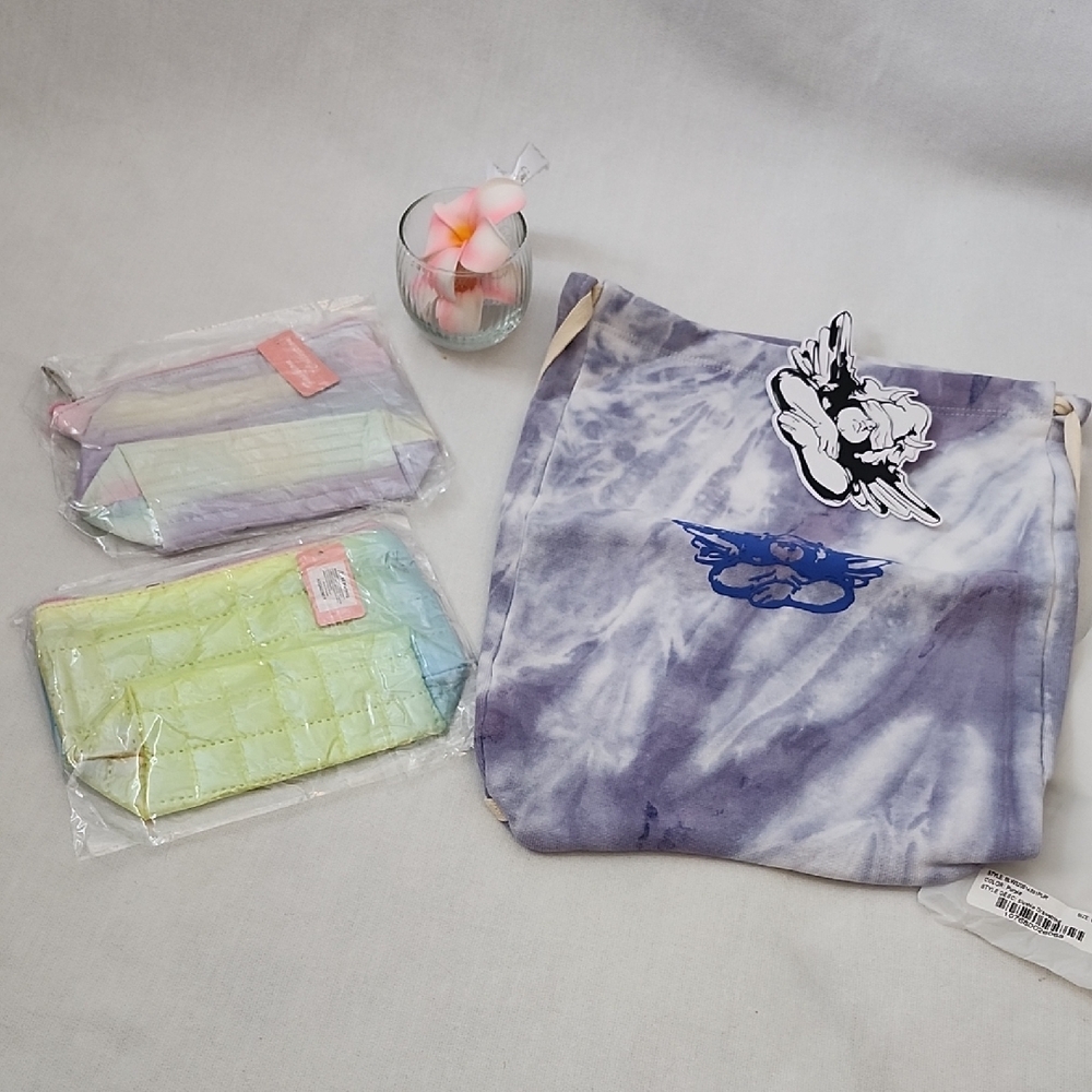 Boys Lie Purple Tie-Dye Tote with Pastel Cosmetic Pouches - Picture 1 of 16